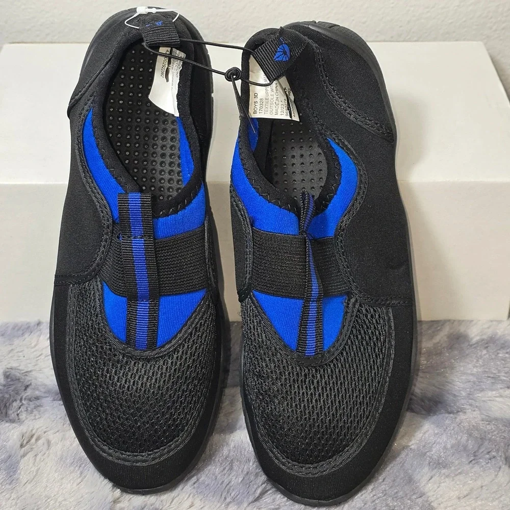 NWOT Academy Water Shoes Black Blue Mesh Slip On Athletic Boys Size 5D